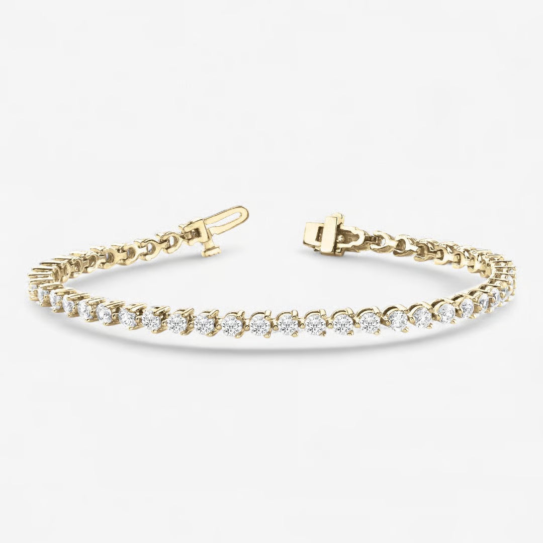 18k Yellow Gold Natural Diamond bracelet 4.91 Carats