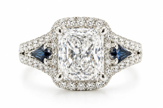 18k White Gold Natural Diamond and Sapphire Ring